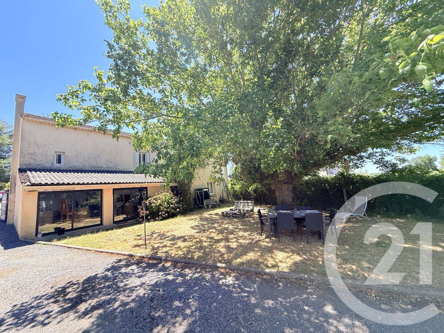 Maison 7 pièces 190 m² · à Daignac · 189,5 m² · 340 000 €