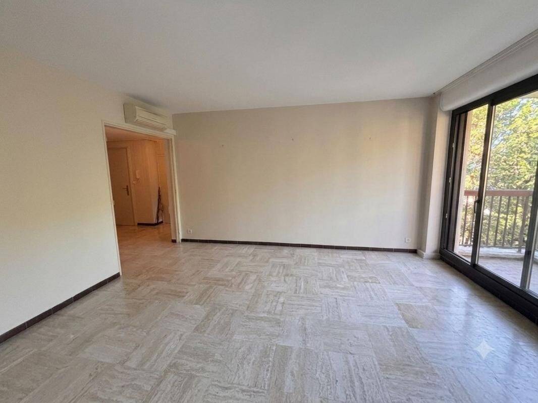 Appartement 3 pièces 100 m² · à Montpellier · 99,6 m² · 1 231 €