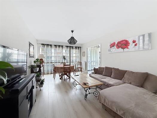 Appartement à vendre 193 000 € 3 pièces 2 chambres 65 m² Étage 3/2 Les Essarts-le-Roi 78690