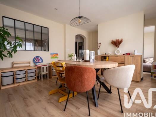 Appartement à vendre 299 000 € 4 pièces 2 chambres 79 m² Étage 2/2 Veymerange Elange Thionville 57100