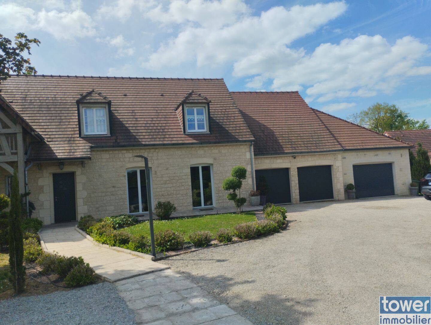 Maison 7 pièces 215 m² · à Muides-sur-Loire · 215 m² · 618 000 €