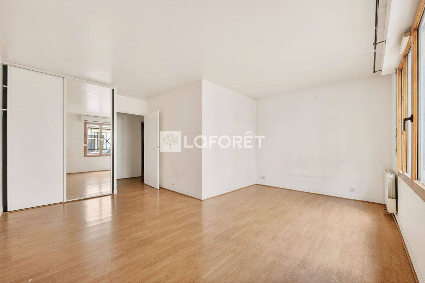Appartement 1 pièce 33 m² · à Paris 17ème Arrondissement · 33 m² · 318 000 €