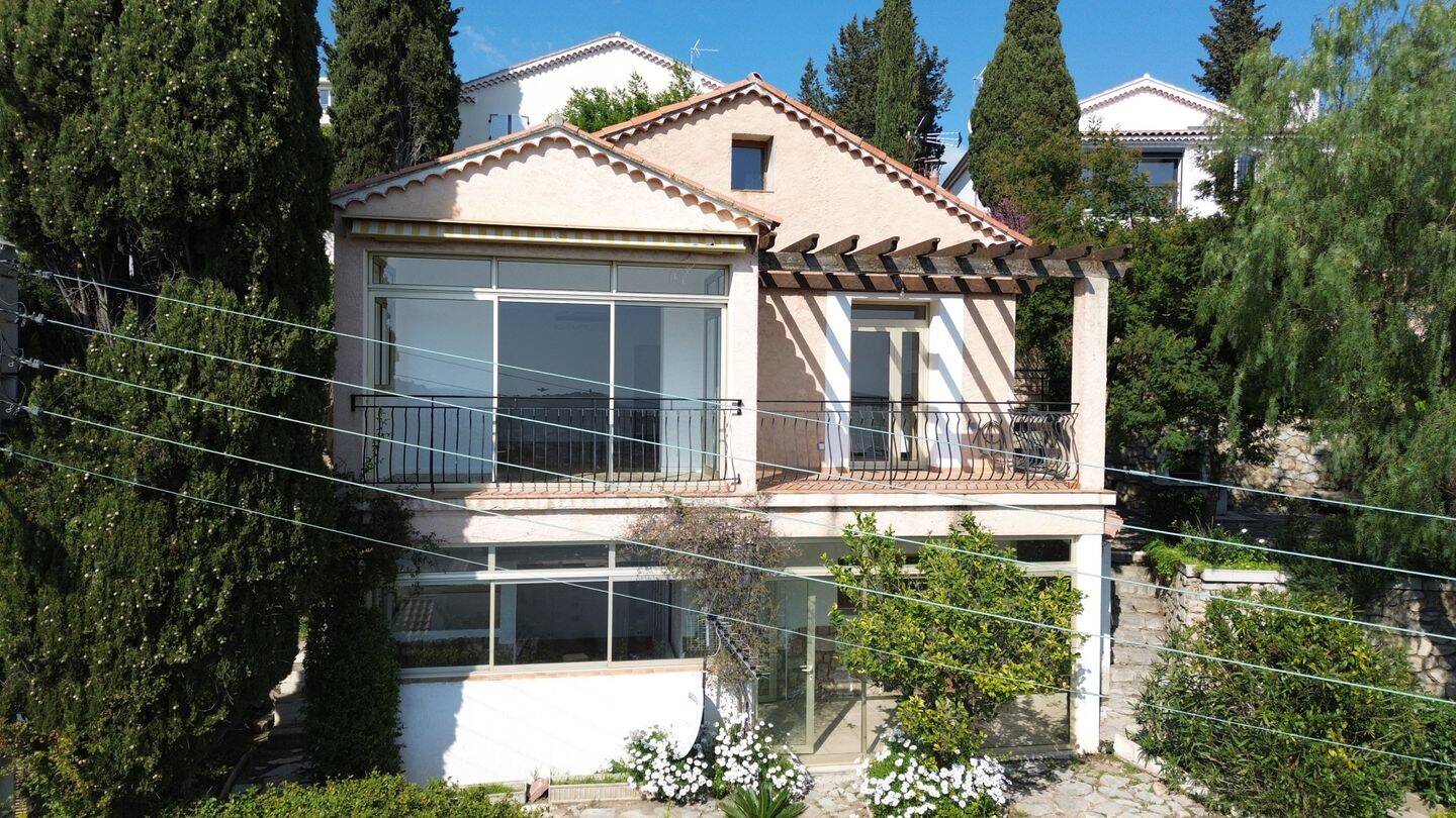 Maison 3 pièces 86 m² · à Hyères · 86 m² · 1 700 €
