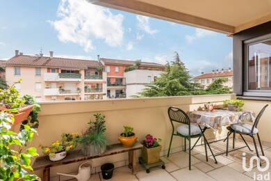 Appartement en viager occupé Bouquet 186 100 € 2 pièces 1 chambre 60 m² Sous le toit, Étage 4/4 Sans Souci-Dauphiné Lyon 3ème 69003