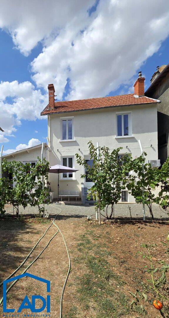Maison 5 pièces 92 m² · à Saint-Maixent-l'École · 92 m² · 156 000 €