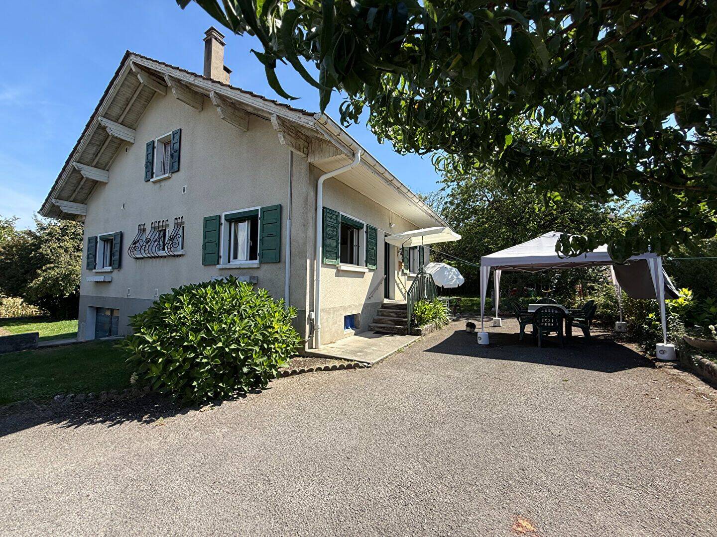 Maison 7 pièces 130 m² · à Bons-en-Chablais · 130 m² · 458 000 €