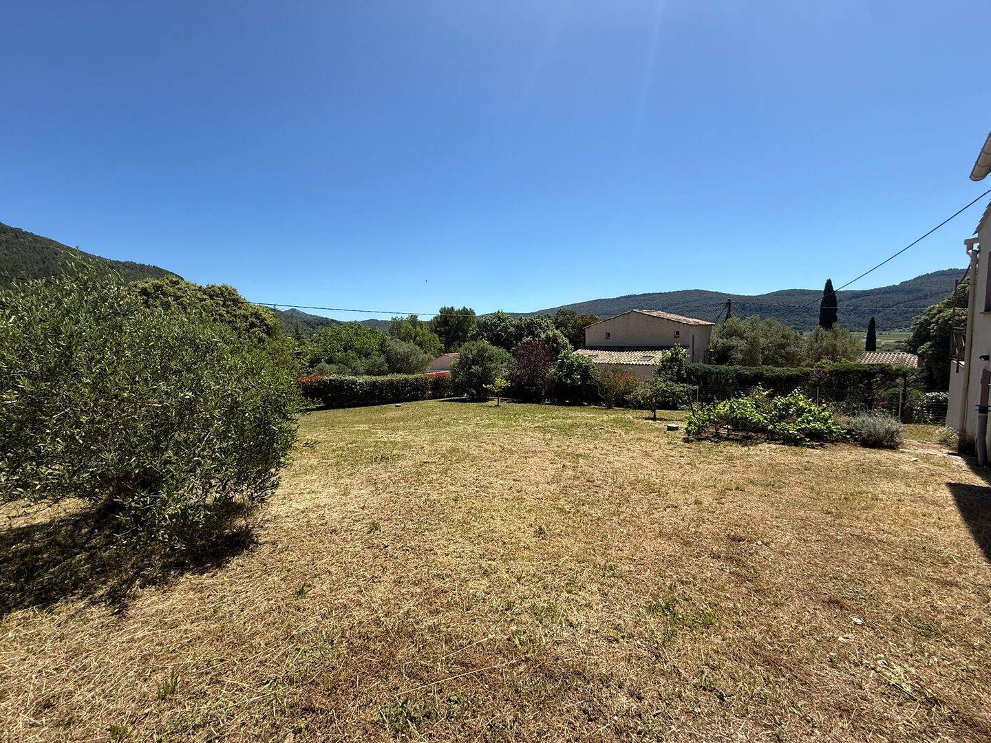 Maison 5 pièces 130 m² · à Cuges-les-Pins · 130 m² · 589 000 €