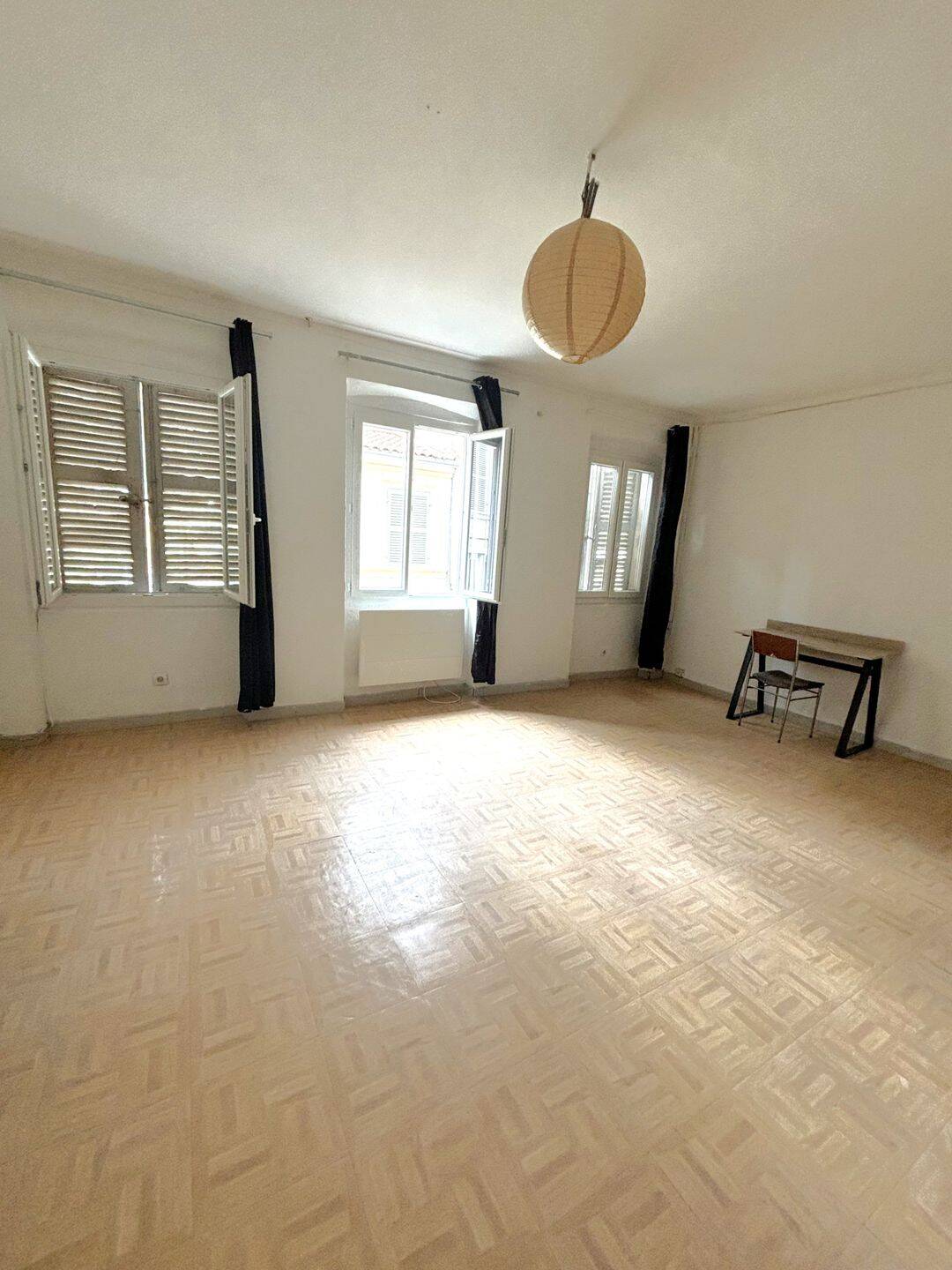 Appartement 1 pièce 27 m² · à Marseille 1er Arrondissement · 27,2 m² · 470 €