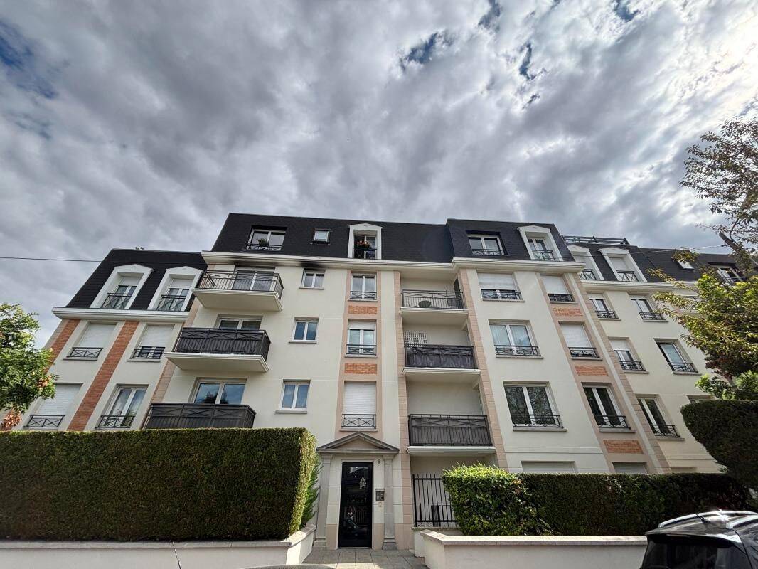 Appartement 2 pièces 47 m² · à Noisy-le-Grand · 46,8 m² · 1 100 €/mois
