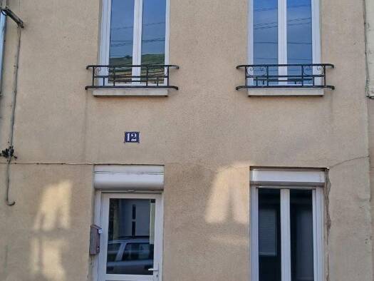 Maison à vendre 72 000 € 4 pièces 2 chambres 47 m² 103 m² de terrain Forges-les-Eaux 76440