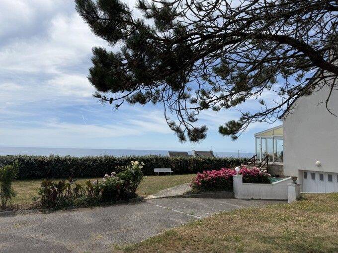 Maison 8 pièces 113 m² · à Plozévet · 113 m² · 349 800 €