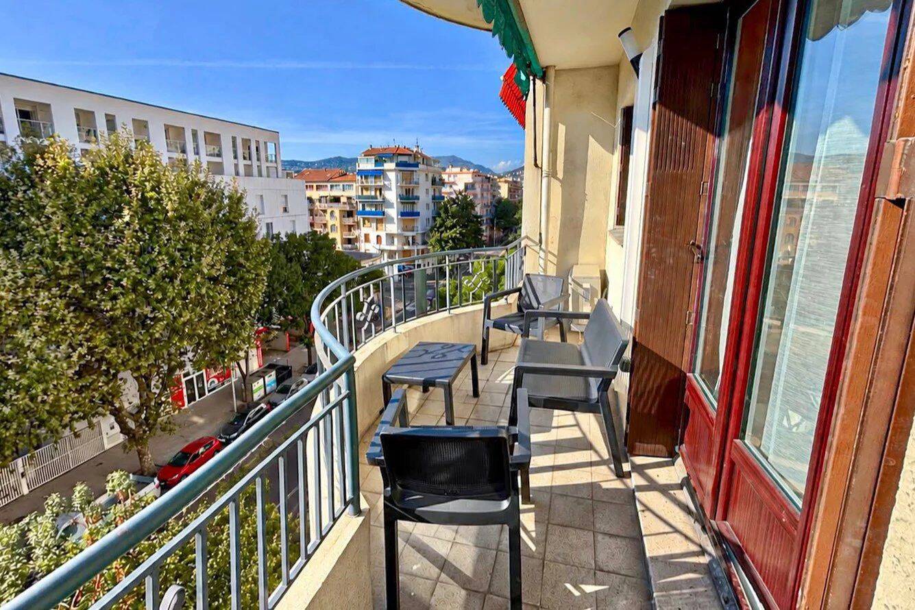 Appartement 4 pièces 53 m² · à Nice · 52,6 m² · 1 600 €/mois
