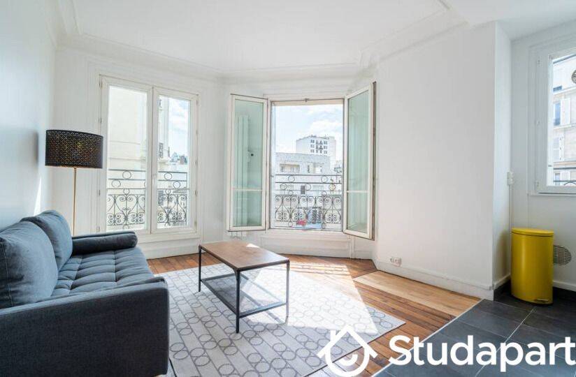 Appartement 2 pièces 37 m² · à Paris 18ème Arrondissement · 37 m² · 1 810 €