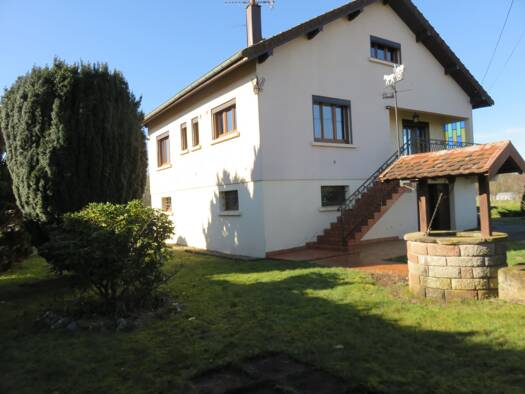 Villa à vendre 161 500 € 6 pièces 3 chambres 120 m² 2 130 m² de terrain La Neuvelle-lès-Lure 70200