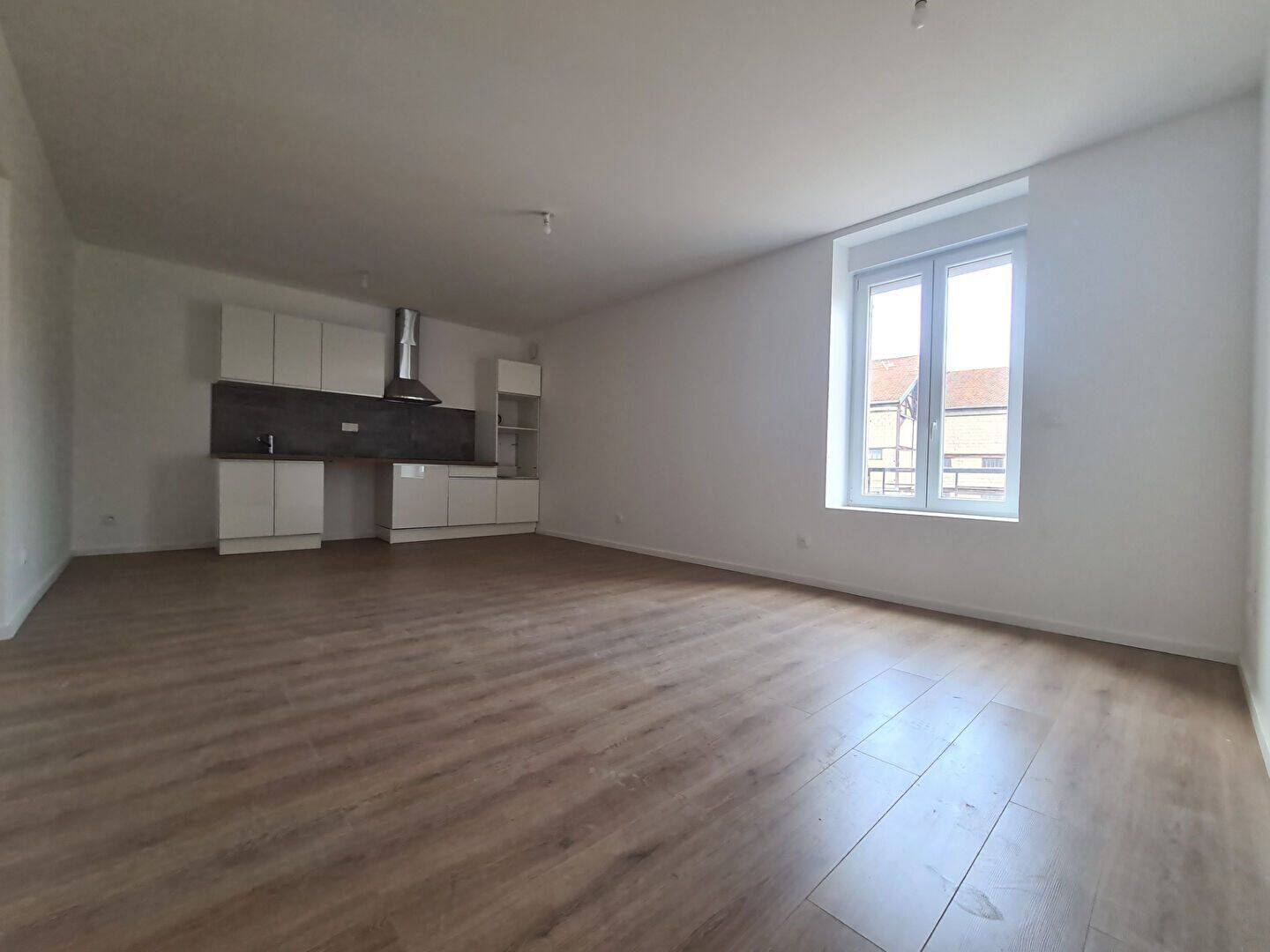 Appartement 3 pièces 70 m² · à Épinal · 69,8 m² · 725 €