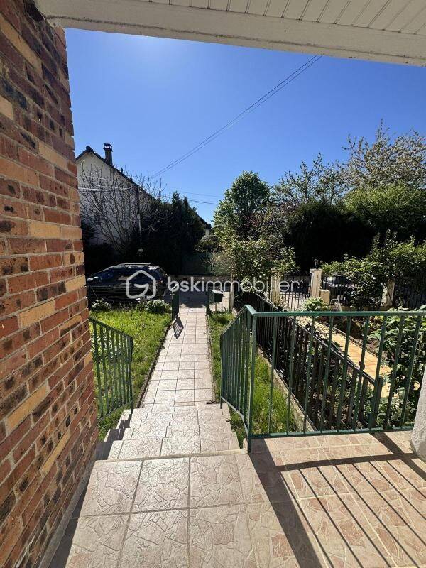 Maison 6 pièces 96 m² · à Lieusaint · 96 m² · 299 000 €