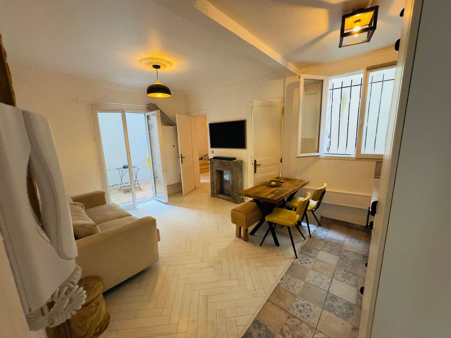 Appartement 3 pièces 45 m² · à Paris 9ème Arrondissement · 45 m² · 2 080 €