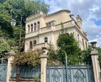 Hôtel particulier à vendre 2 400 000 € 13 pièces 6 chambres 322,2 m² 322,2 m² de terrain Coteaux Saint-Cloud 92210