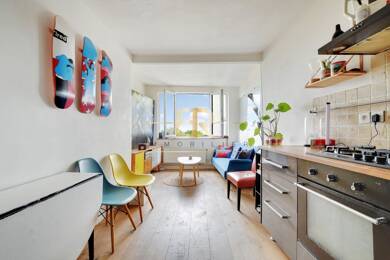 Duplex à vendre 350 000 € 2 pièces 1 chambre 60 m² Sous le toit, Étage 3/3 Danube-Porte des Lilas Paris 19ème 75019