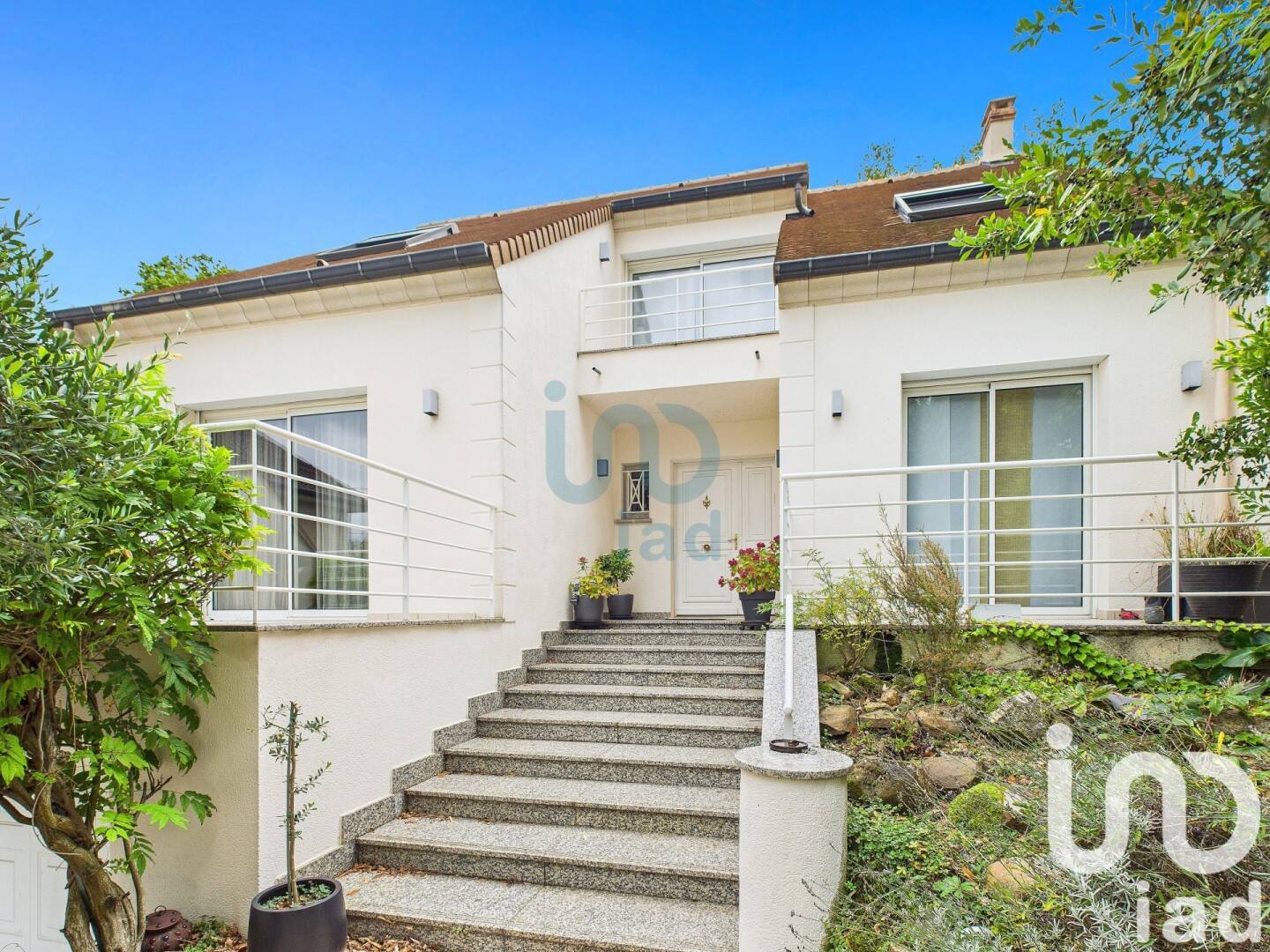 Maison 5 pièces 172 m² · à Sainte-Geneviève-des-Bois · 172 m² · 615 000 €