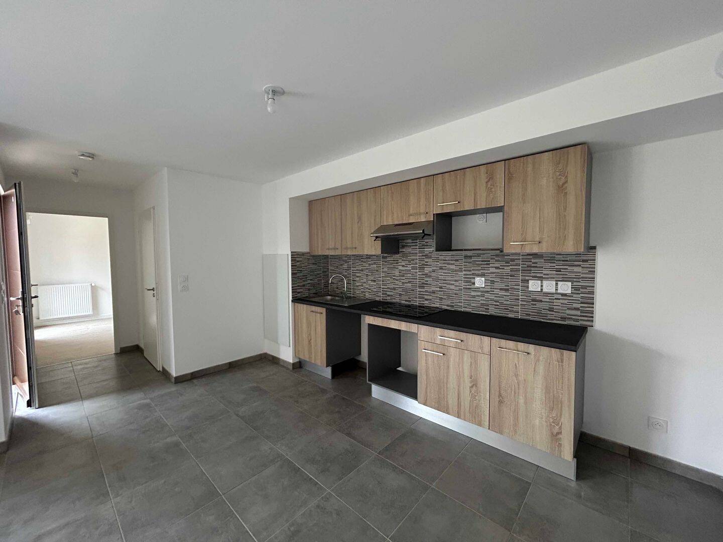 Maison 5 pièces 111 m² · à Seilh · 110,9 m² · 1 212 €