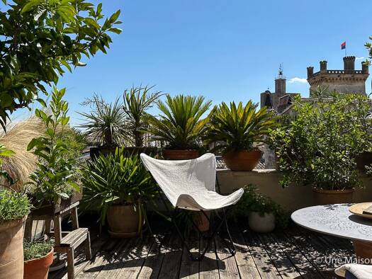 Duplex à vendre 470 000 € 7 pièces 4 chambres 150 m² Centre Est Uzès 30700