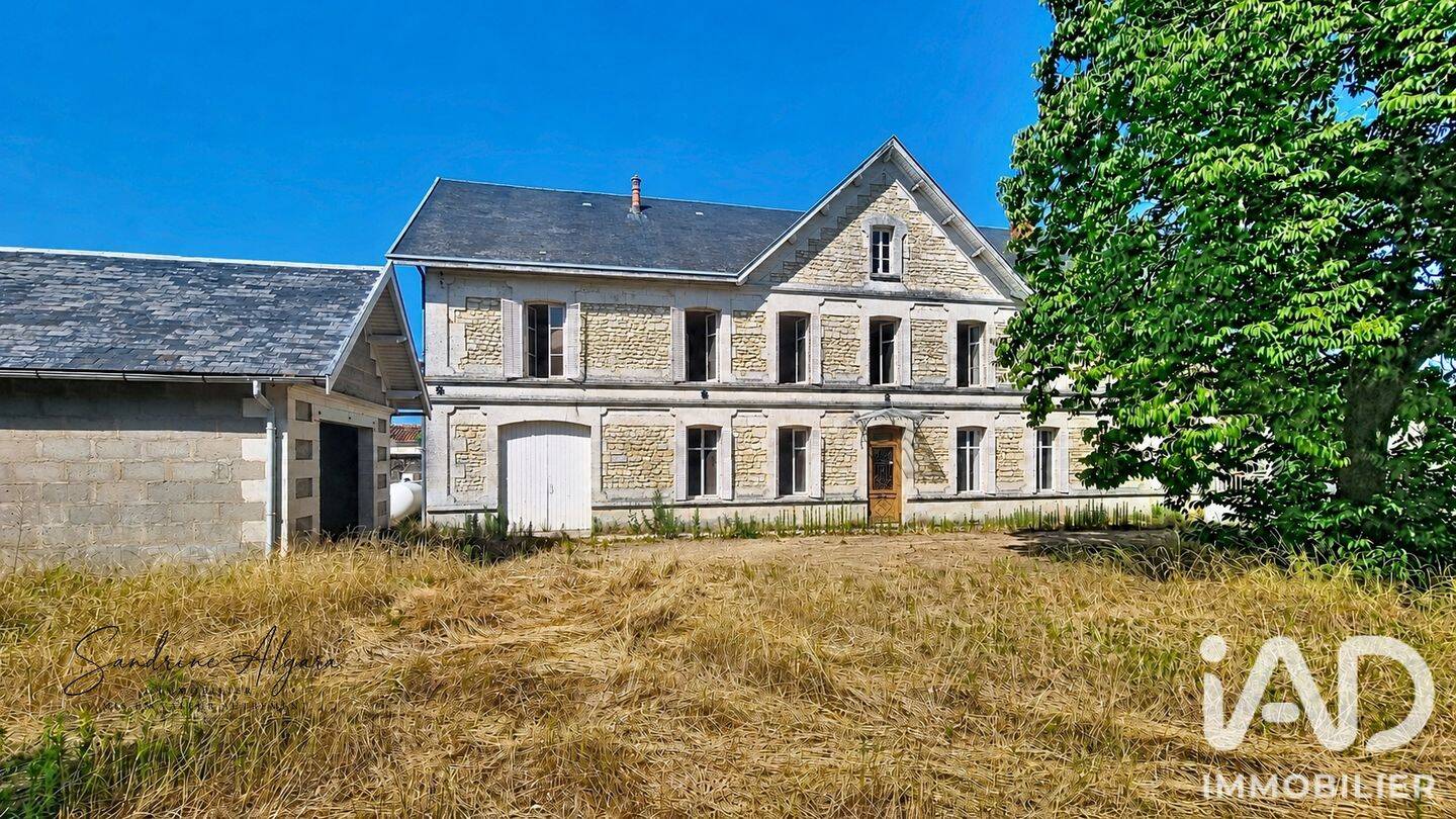 Maison 7 pièces 200 m² · à Clion · 200 m² · 199 000 €