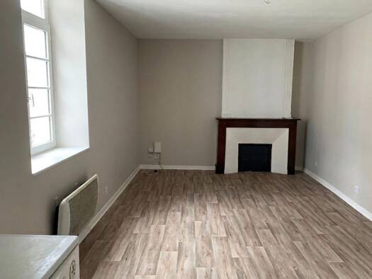 Appartement à louer - logement étudiant 415 € 1 pièce 30 m² Étage 1/1 Centre Ville Pau 64000