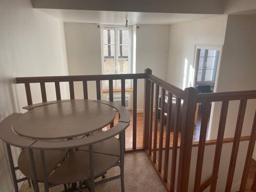 Appartement à louer 600 € 2 pièces 1 chambre 40 m² Étage 1/1 Centre Ville Niort 79000