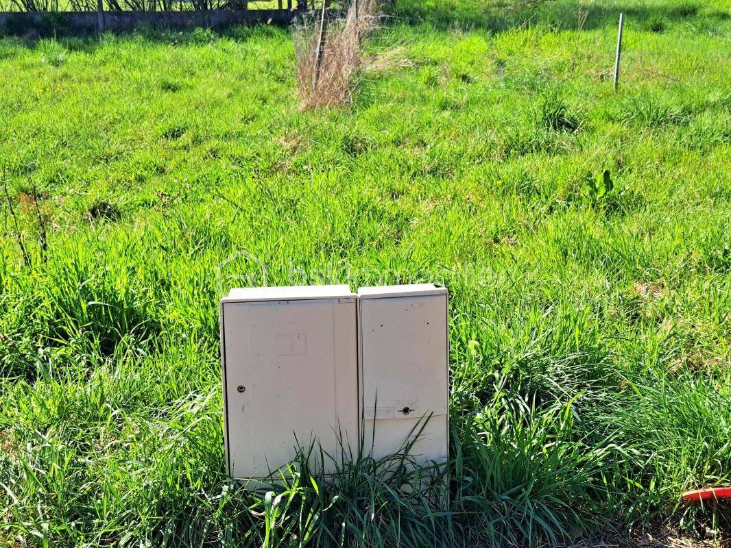 Terrain de 510 m² à Truyes - photo 2