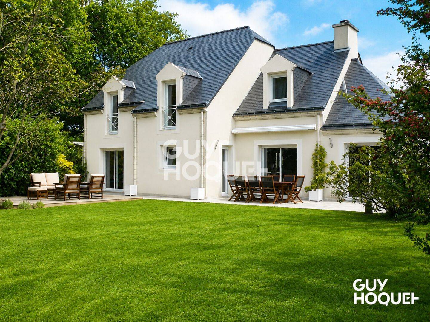 Maison 8 pièces 172 m² · à Sautron · 172 m² · 618 000 €