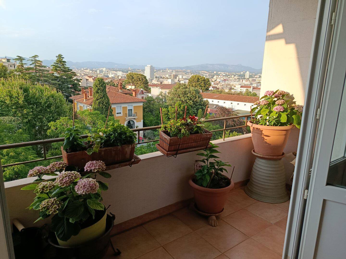 Appartement 4 pièces 113 m² · à Marseille 8ème Arrondissement · 113 m² · 587 000 €