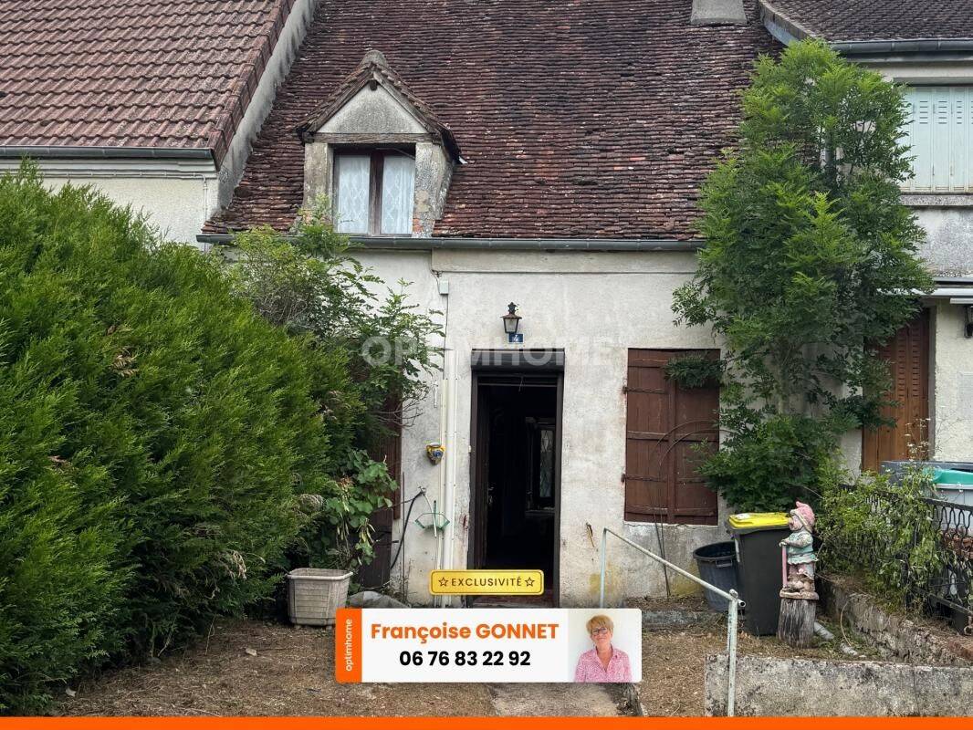 Maison 4 pièces 108 m² · à Lugny-Champagne · 108 m² · 21 000 €