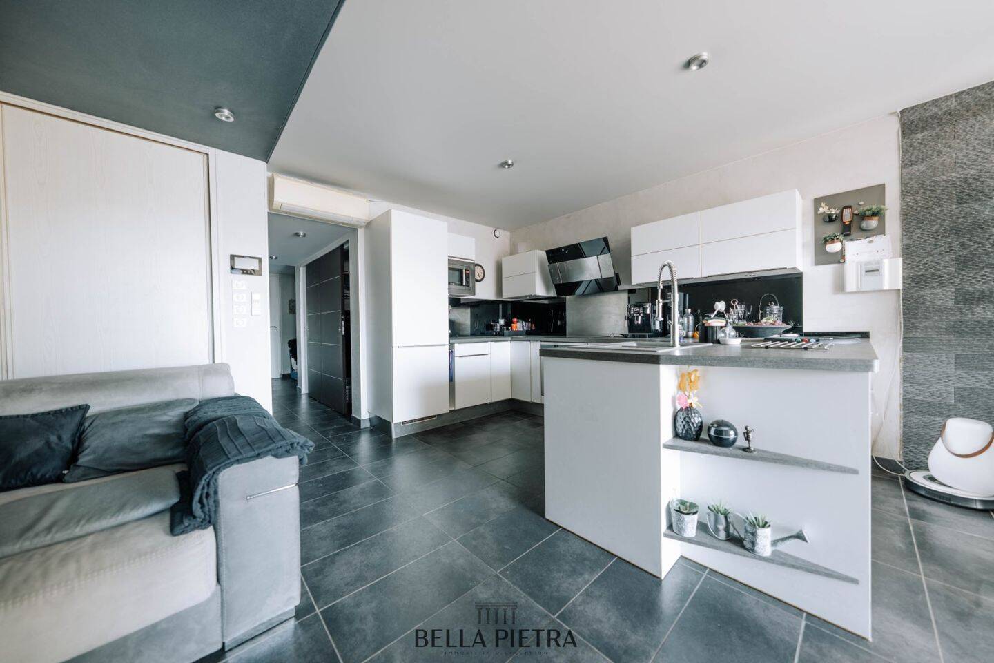 Appartement 5 pièces 110 m² · à Le Grau-du-Roi · 110 m² · 1 099 000 €