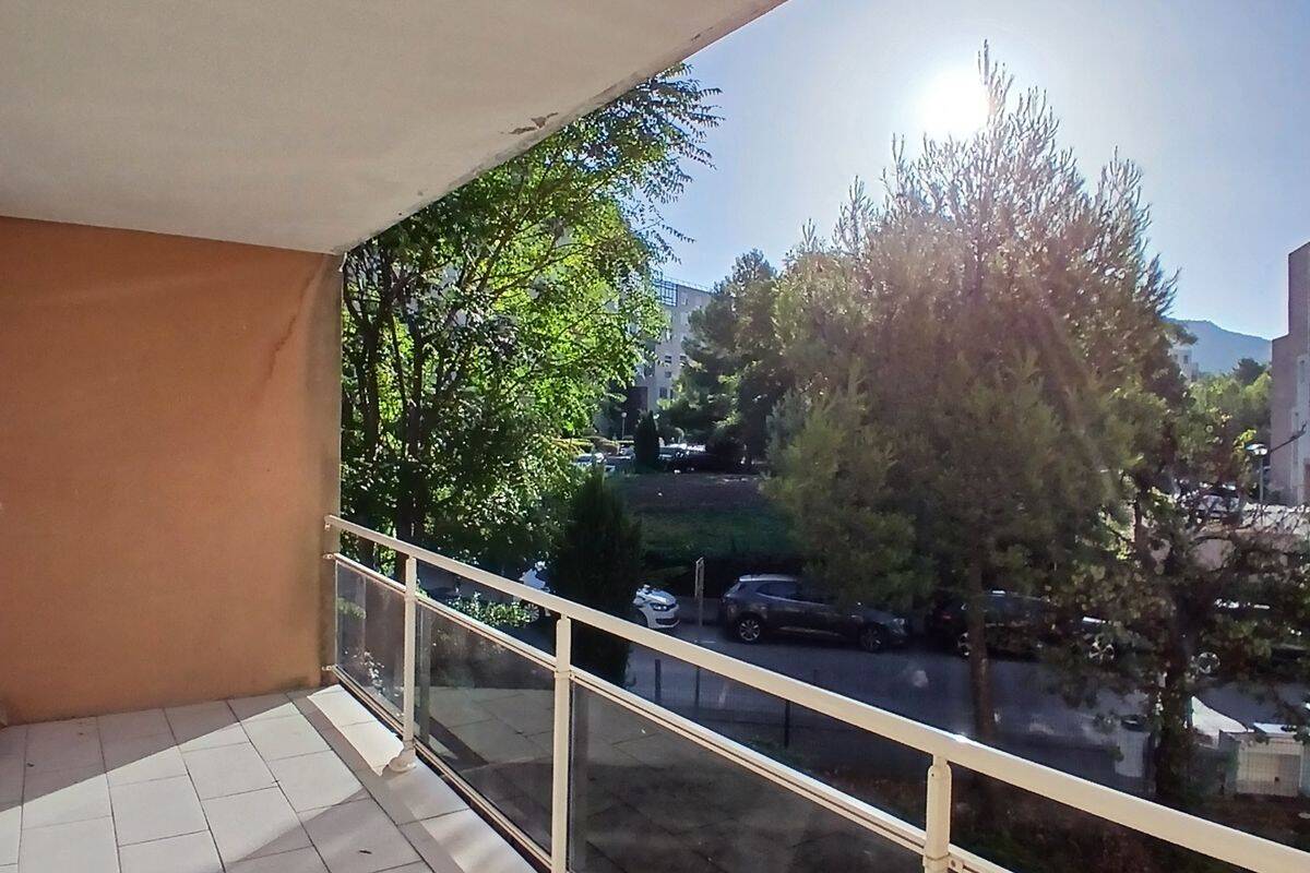 Appartement 4 pièces 77 m² · à Marseille 9ème Arrondissement · 77 m² · 231 500 €
