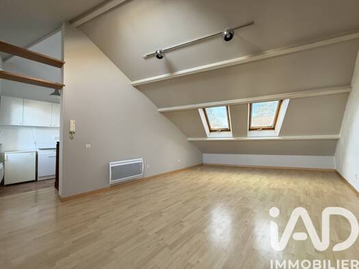 Appartement à vendre 139 000 € 2 pièces 1 chambre 44,4 m² Étage 1/2 Samois-sur-Seine 77920