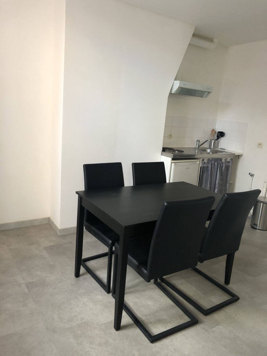 Appartement 2 pièces 30 m² · à Abbeville · 29,8 m² · 450 €