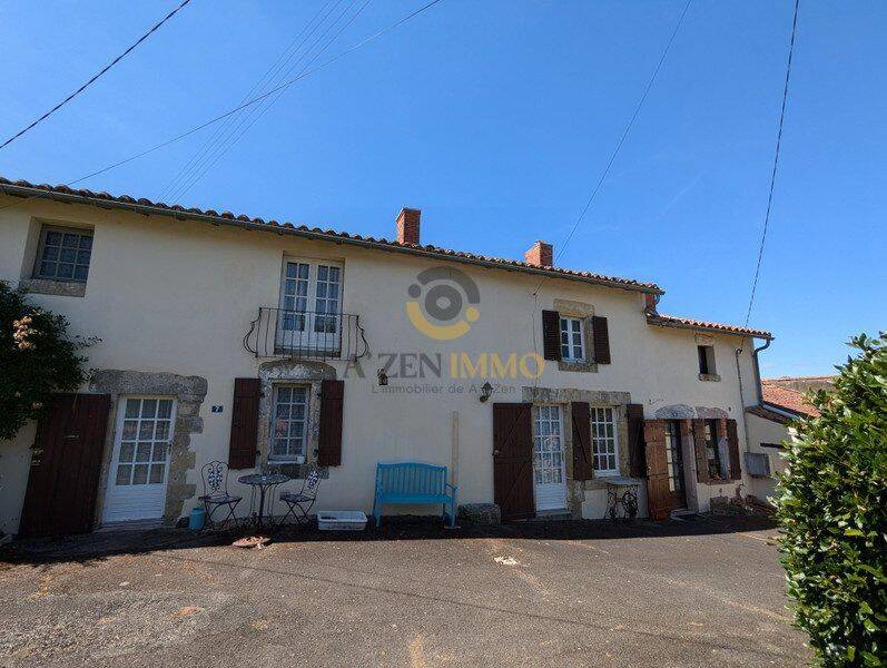 Maison 6 pièces 146 m² · à Antigny · 146 m² · 126 000 €