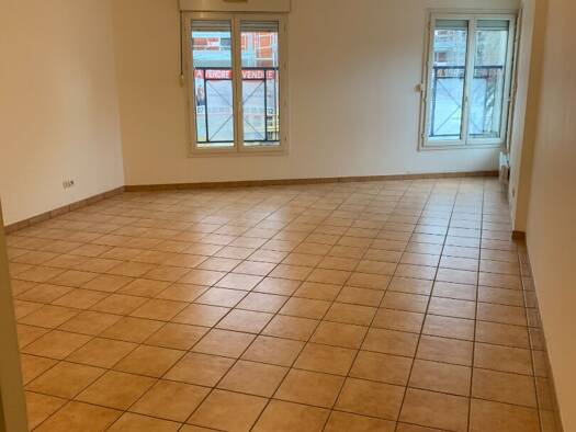 Appartement à louer 780 € 1 pièce 43 m² 1er étage Vieux Village Domont 95330