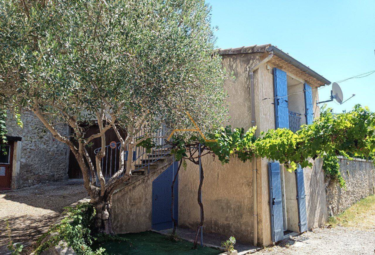 Maison 2 pièces 36 m² · à Rousset-les-Vignes · 36 m² · 460 €