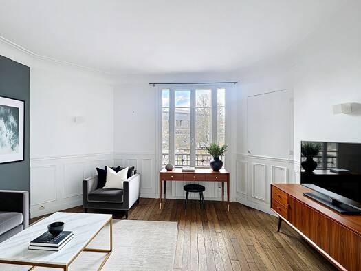 Appartement à vendre 220 000 € 2 pièces 1 chambre 39 m² Étage 2/3 Gare-La Roue Fontenay-aux-Roses 92260