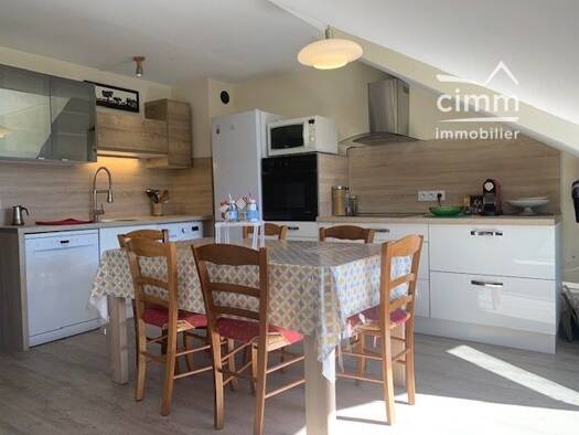 Appartement à louer 605 € 1 pièce 33,9 m² 4ème étage dès le 01/05/2026 Sud-Saint Roch Sallanches 74700