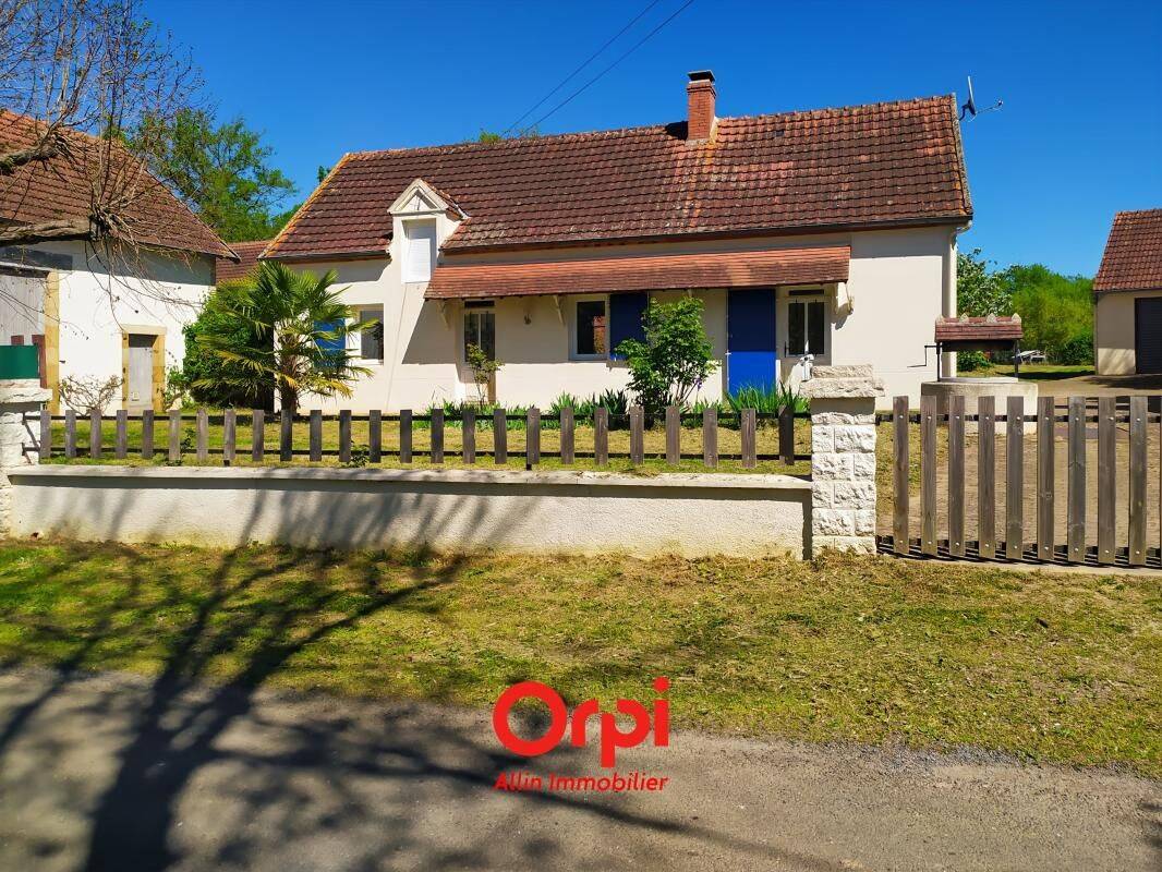 Maison 4 pièces 109 m² · à Vallon-en-Sully · 109,4 m² · 140 000 €
