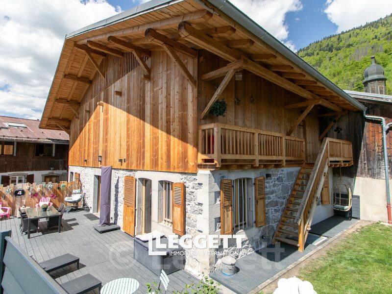 Maison 4 pièces 210 m² · à Samoëns · 210 m² · 665 000 €