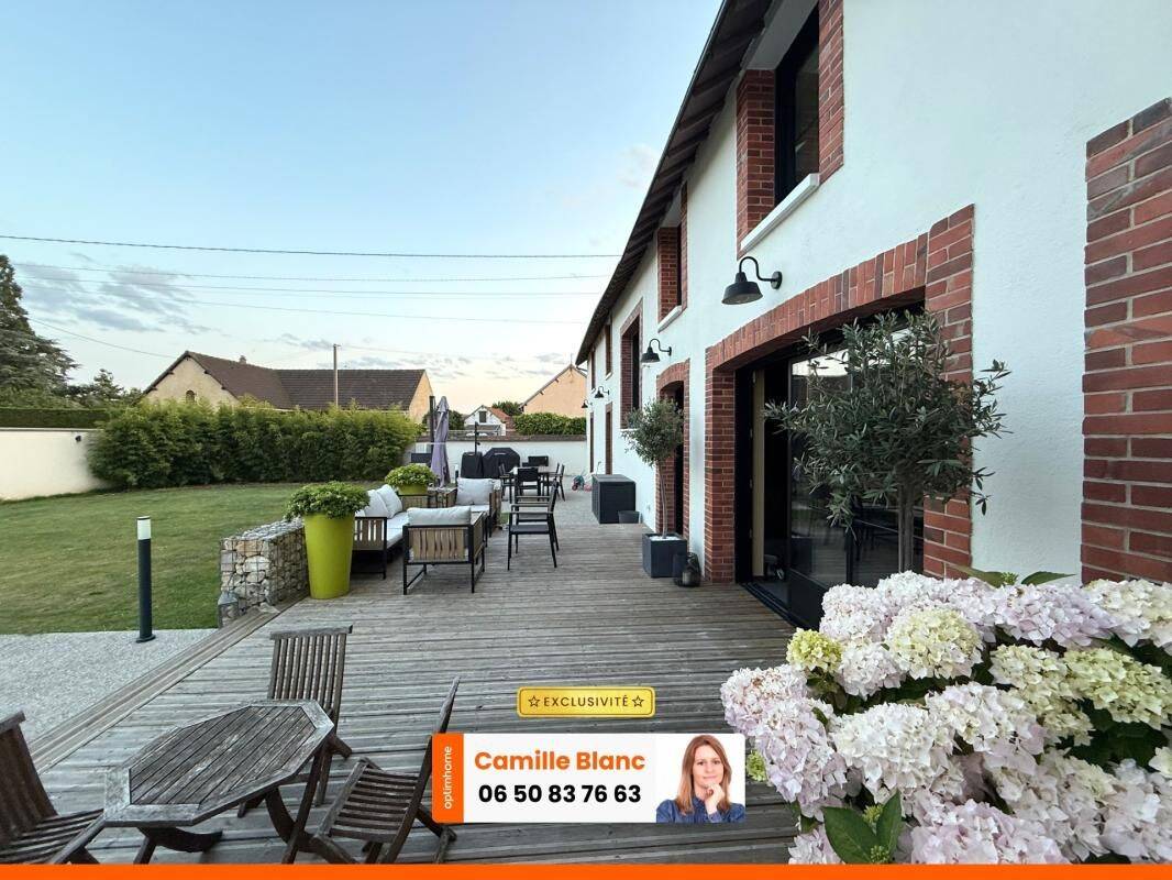 Maison 5 pièces 239 m² · à Chartainvilliers · 239 m² · 439 000 €