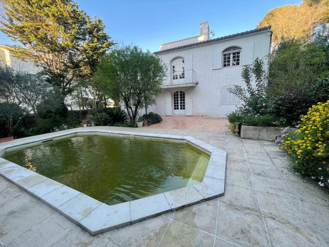 Maison 6 pièces 216 m² · à Sète · 216 m² · 639 000 €