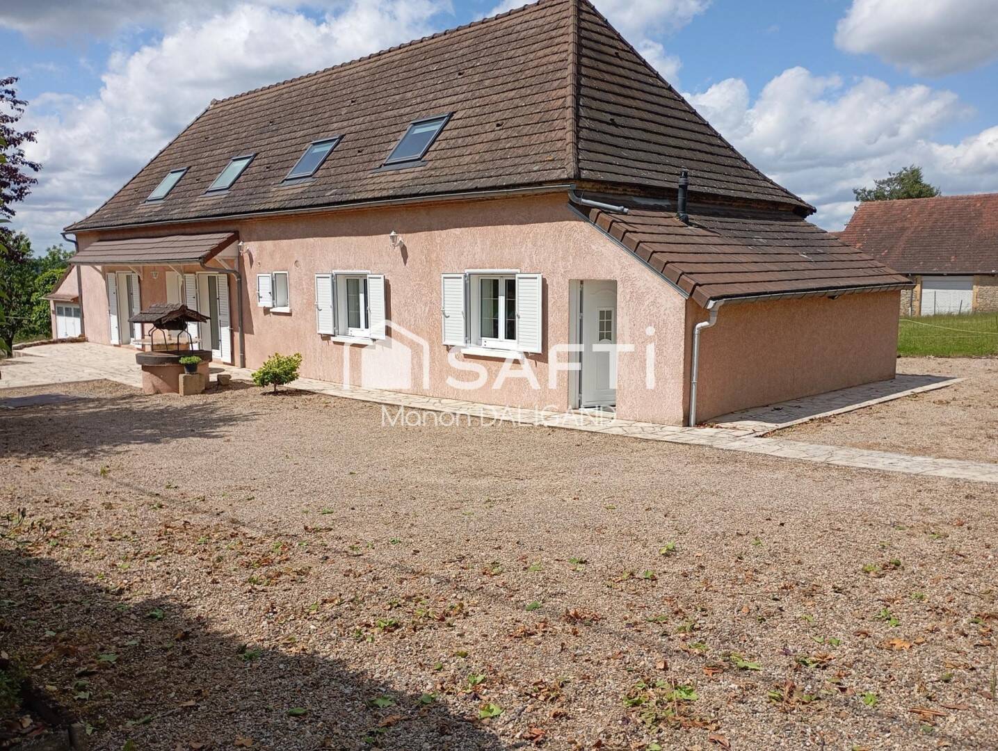 Maison 6 pièces 184 m² · à Digoin · 184 m² · 235 000 €