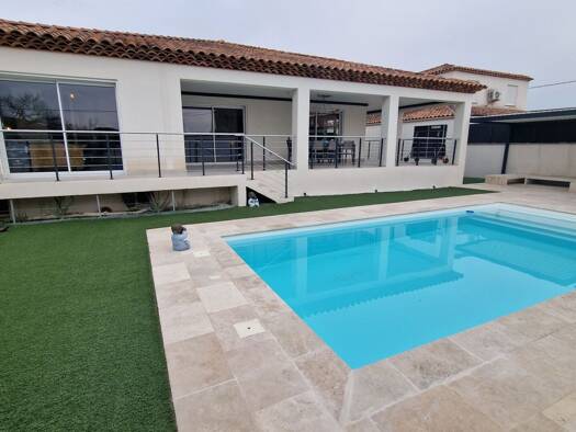 Maison de plain-pied à vendre - Première occupation 585 200 € 6 pièces 4 chambres 143 m² 620 m² de terrain La Signore-Charrue Marignane 13700