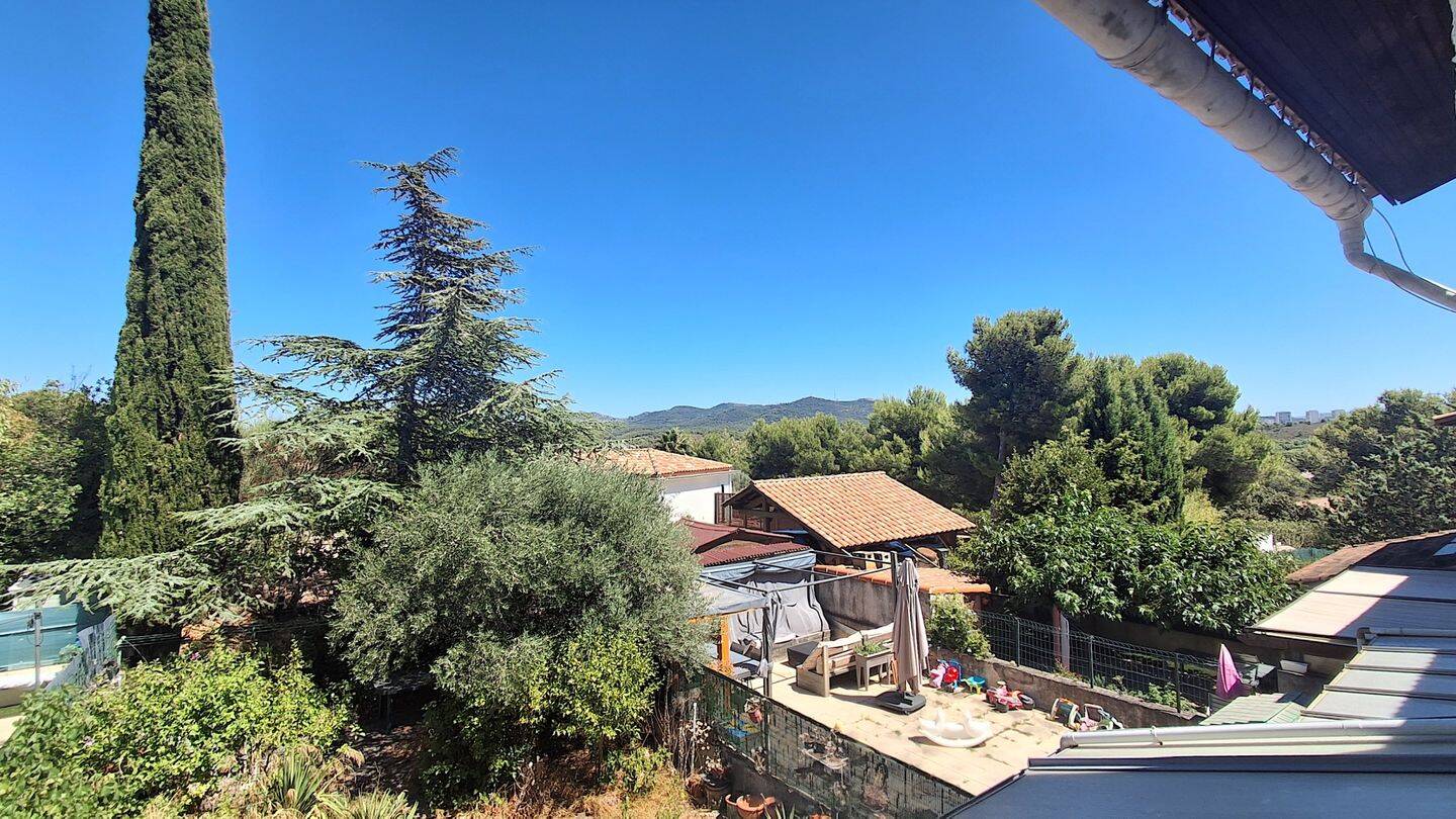 Maison 5 pièces 107 m² · à Septèmes-les-Vallons · 107 m² · 342 000 €