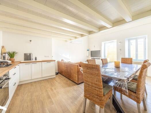 Maison à vendre 169 087 € 1 pièce 1 chambre 42 m² 90 m² de terrain Croix-Chapeau 17220